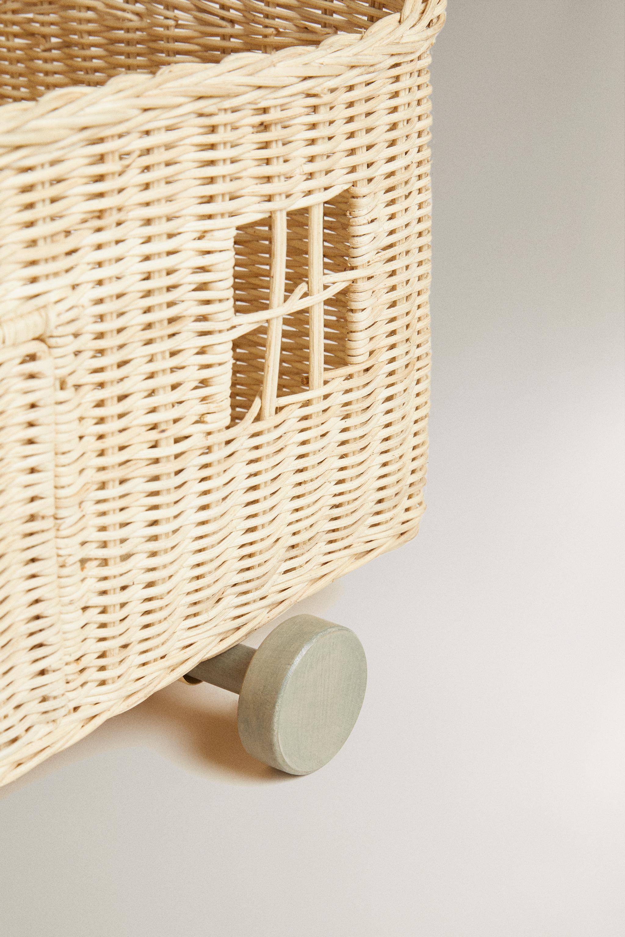 KIDS’ LARGE HOUSE BASKET